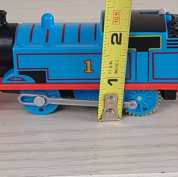 Thomas the Train 2013 Gullane Mattel Thomas The Tank - Picture 7 of 7